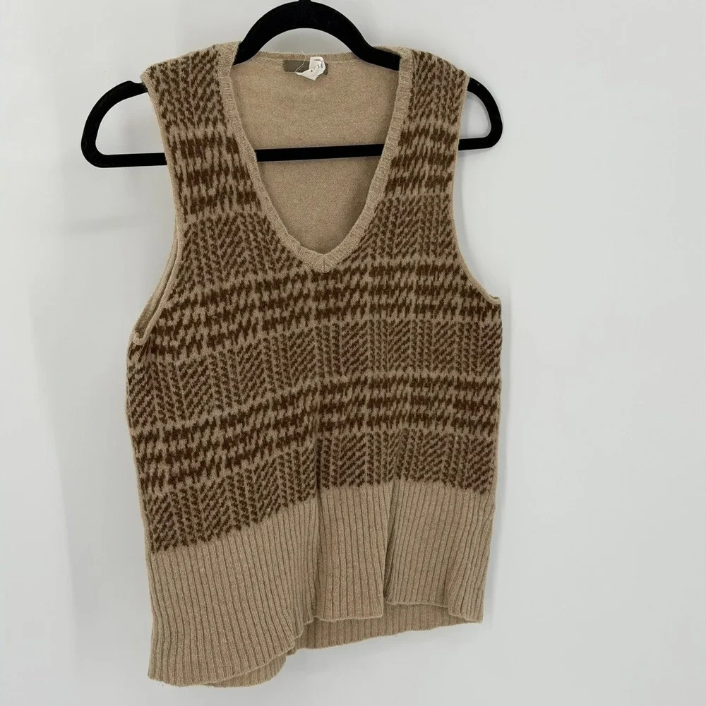J. Crew Houndstooth Knit Vest Women's Size L Lambswool Blend V Neck Tan Brown